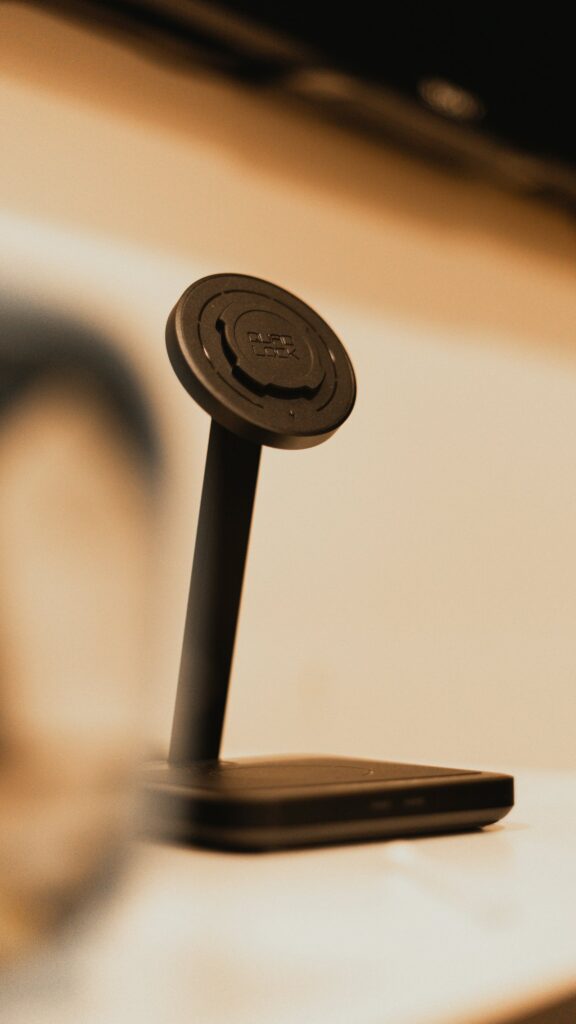 HEMA MagCharge Wireless Pad